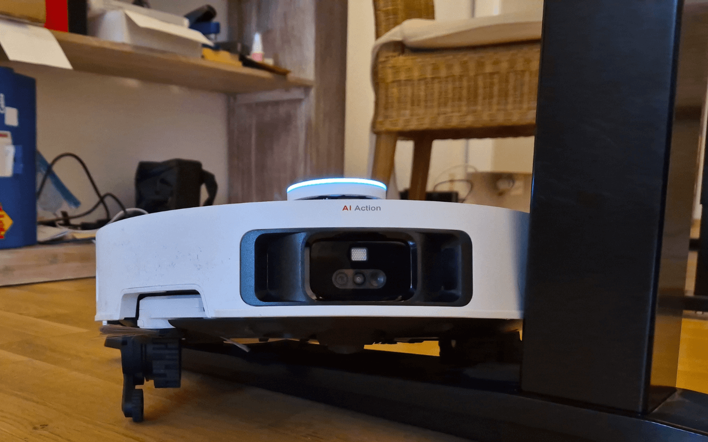 dreame x50 ultra überwindet im Test eine 4,2 cm hohe Türschwelle.